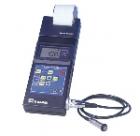 采用了磁性和渦流兩種測厚方法，可無損地測量磁性金屬基體( 如鋼、鐵、合金和硬磁性鋼等 )上非磁性覆蓋層的厚度(如鋁、鉻、銅、琺瑯、橡膠、油漆等)及非磁性金屬基體(如銅、鋁、鋅、錫等)上非導(dǎo)電覆蓋層的厚度(如:琺瑯、橡膠、油漆、塑料等)。