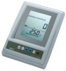 3173 精密電導(dǎo)率測(cè)試儀為大學(xué)實(shí)驗(yàn)室及科研單位特殊設(shè)計(jì)的超大屏幕的電導(dǎo)度測(cè)試儀, 也可測(cè)鹽度, 測(cè)量的同時(shí)可顯示溫度值。電源供給可用6節(jié)1.5V的5#電池或?qū)ｉT(mén)配置的交流電源轉(zhuǎn)換器。