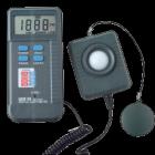 DE-3351  數(shù)字照度計(jì)。顯示:3 1/2 數(shù)字LCD顯示,最大值1999。光度計(jì)范圍:400～700。光譜響應(yīng)中心波長(zhǎng):550。測(cè)量范圍:200/2000/20000/200000LUX。量程:0.1～19990 LUX 0.01～1999 FC



