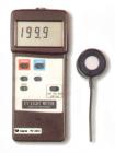 TN-2254 紫外線強度計.254nm波長紫外線測量,專業(yè)、高品質(zhì)UV表,寬量程：199.9uW/cm2，1.999mW/cm2，19.99mW/cm2,微電腦電路保證高精度，提供特殊功能,帶補正濾光鏡的專用UV探頭,超大LCD顯示，可調(diào)對比度
