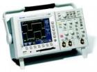 數(shù)字熒光示波器 TDS3052B  帶寬：500MHz；通道：2；取樣速率：5GS/s；記錄長(zhǎng)度：10K樣點(diǎn)；全VGA 彩色LCD；25 種自動(dòng)測(cè)量功能；標(biāo)準(zhǔn)配備FFT