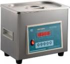 SB-120D型超聲波清洗機(jī),內(nèi)槽尺寸：240×140×100mm ,容量：3L . 工作頻率：40KHz. 超聲功率：120WL.時間可調(diào)：1-600min. 數(shù)顯累計(jì)時間：99999h
 