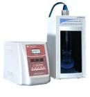 JY99-IIDN 超聲波粉碎機，工作頻率：20KHz。超聲功率：400-1800W可調(diào)。 隨機變幅桿：Φ20?？蛇x配變幅桿：Φ25、Φ28。破碎容量：550-1200ml。溫度保護:樣品溫度至50℃ 占空比: 0.1-99.9%
