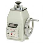 XQ-1型金相試樣鑲嵌機是對微小或不規(guī)則形狀和不易手拿的試樣，用熱固性塑料先進行鑲嵌成形，也是磨拋工作必不可少的前道工序。本機系機械式鑲嵌機，加熱溫度由數(shù)字溫度儀控制，試樣壓制規(guī)格：Φ22、Φ30、Φ45×15mm.加熱器規(guī)格：650W 220V 50Hz