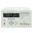 TH2810B    LCR數(shù)字電橋  四個測試頻率點，最高至10kHz, 30Ω 、100Ω兩種不同信號源輸出阻抗可使儀器測量結(jié)果與眾多LCR結(jié)果相一致，同時也能適應陶瓷電容器對測量電平的要求