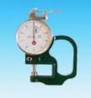 HG-1026  測(cè)厚儀主要用于測(cè)量紙張、皮革、橡膠、織物及各種金屬板材、塑料板等的厚度。測(cè)量范圍:0-10,分度值:0.01,測(cè)量深度:26,測(cè)厚規(guī)的測(cè)力可根據(jù)用戶要求特殊制作。
