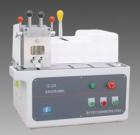  Q-3A試樣切割機(jī)是用于切割一般金相、巖相試樣材料，機(jī)身設(shè)有冷卻通道，.最大切割寬度：60mm，最大切割高度：80mm，最大切割面直徑：?50mm
 
 
 