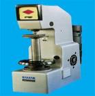 HB-3000型布氏硬度計(jì) 可用來(lái)測(cè)定未經(jīng)淬火鋼、鑄鐵、有色金屬及質(zhì)地較軟的軸承合金材料的布氏硬度。 測(cè)量范圍：8-450HBS，8-650HBW
