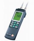 testo 521-1差壓儀, 0 ~ 100hPa,包括電池和標(biāo)定證書，testo 521-1壓力儀，適用于測量差壓，如過濾器內(nèi)壓力下降、檢測風(fēng)扇或抽力設(shè)備。通過內(nèi)置壓力傳感器，用皮托管測量5～100 m/s 風(fēng)速。外接100 Pa探頭可測量1～12 m/s風(fēng)速量程。
