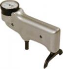 巴氏硬度計(jì) GYZJ934-1適用于軟金屬，例如：鋁及鋁合金、黃銅、銅和一些硬的塑料和玻璃鋼。大約的范為25-150Brinell（布氏硬度）150Brinell相當(dāng)于10mm球 承載500Kg壓力。