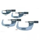 特點(diǎn)：

? 非旋轉(zhuǎn)心軸和新型棘輪套管。

? 10mm/rev 快速心軸進(jìn)給。

? 帶有絕對原點(diǎn)線性刻度。

? 達(dá)到 IP54 塵／水防護(hù)標(biāo)準(zhǔn) (不與數(shù)據(jù)輸出電纜連接時(shí))。

? 帶有 SPC 數(shù)據(jù)輸出。

? 帶有一個(gè)基準(zhǔn)桿，可用于設(shè)置原點(diǎn)。(用于測量范圍在 30mm 以上的型號)
