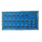 ●阻值范圍高達(dá)1000GΩ。 

●溫度穩(wěn)定性好，寬的溫度范圍下使用可確保精度。 

●最大工作電壓可達(dá)10kV。 

●備有0.1μF/10kV電容，可作電容性負(fù)載試驗(yàn)。 

●備有3 LCD 數(shù)字電壓表。內(nèi)阻10GΩ,量程1999V；19.99kV可選擇使用。
