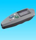 概況：

測頭主機一體，結(jié)構(gòu)緊湊，單手操作；最新研制的測頭頂部由非常耐磨的硬制材料制成，保證長期使用而不損壞。標(biāo)準(zhǔn)箔及標(biāo)準(zhǔn)板可安全地存放在內(nèi)置儲存?zhèn)}內(nèi)。

儀器隨測頭型號的不同有三種類型：

F型測頭采用磁感應(yīng)原理，在鋼鐵基材上測量。

N型測頭采用電渦流原理，在有色金屬基材測量。

FN兩用型測頭可在所有金屬基材上測量。

儀器符合DIN、ISO、BS、ASTM標(biāo)準(zhǔn)。
