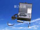  207—V型泄漏電子聽(tīng)診器是通過(guò)高靈敏度麥克風(fēng)，采用柔韌的軟管在十分復(fù)雜的設(shè)備結(jié)構(gòu)情況下，其探頭可以達(dá)到檢測(cè)部位，調(diào)節(jié)放大開(kāi)關(guān)，找到泄漏氣、油的部位，如按上金屬探針，可深入水或油里面聽(tīng)測(cè)振動(dòng)聲音。 