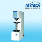 一、簡介
       HBE-3000A電子布氏硬度計適用于測定黑色金屬、有色金屬的布氏硬度。本機采用閉環(huán)式傳感器加載、電子控制系統(tǒng)，具備10級的試驗力。本機具有精度高、高重復(fù)性和穩(wěn)定性，操作簡便等特點。
