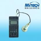 技術(shù)參數(shù)：
示值范圍：HRC15-70/HB100-550/HV100-999
顯示精度：洛氏硬度顯示時(shí)，全量程內(nèi)顯示精度0.1
示值精度：±1洛氏C硬度單位
壓頭規(guī)格：136 金剛石角錐體
接觸壓力：均勻的接觸壓力12N±1N
使用電源：AC220V±10%/DC5V
外形尺寸：185×85×42MM
儀器重量：300G
工作環(huán)境溫度：0~50度
