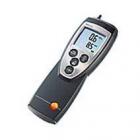 產(chǎn)品介紹：

testo 512可在大背光顯示屏幕上同時(shí)顯示壓力和風(fēng)速，讀取方便且現(xiàn)場(chǎng)打印測(cè)量數(shù)據(jù)，包括日期和時(shí)間，最大/最小值。
testo 512有2個(gè)可轉(zhuǎn)換的風(fēng)速測(cè)量單位：m/s 和fpm。8個(gè)壓力測(cè)量單位：kPa,hPa, Pa, mH2O, mHg, psi,inch H2O, inch Hg.
可計(jì)算平均值，帶密度補(bǔ)償功能。通過(guò)保持鍵將當(dāng)前讀數(shù)鎖定在屏幕上。測(cè)量最大/最小值，可以顯示和存儲(chǔ)在儀器上。保護(hù)軟套使儀器防撞、防污和防水。

