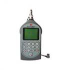 特點(diǎn)：

● 同時(shí)測(cè)量a、v、s三種振動(dòng)量的有效值、峰值、峰峰值，以及F、S兩種時(shí)間計(jì)權(quán)；

● 可進(jìn)行積分測(cè)量，計(jì)算并顯示振動(dòng)的等效值；

● 可選配SD卡存貯數(shù)據(jù)，實(shí)現(xiàn)大容量存貯、錄音、U盤(pán)、讀卡器等功能。