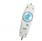 本機(jī)臺(tái)安裝于試驗(yàn)機(jī)上使用，測(cè)試值穩(wěn)定，再現(xiàn)精度高，使品質(zhì)更有保障。 
不論N的單位或Kgf單位均可在1支推拉力計(jì)上做到，一舉兩得。